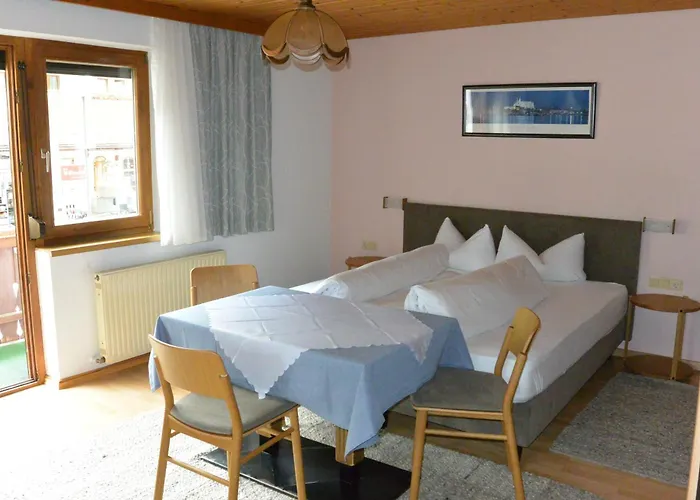 Lenz ゲストハウス 3*